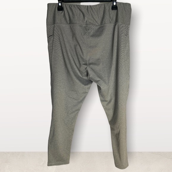 𝅺DANSKIN Striped Athl. Leggings - Picture 3 of 4